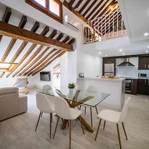 https://vacaciones-centro-malaga.hotelsinnerja.org
